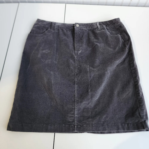Main Street Exchange Knee Length Charcoal Gray Skirt Curderoy Stretch Sz 20 - Picture 1 of 8
